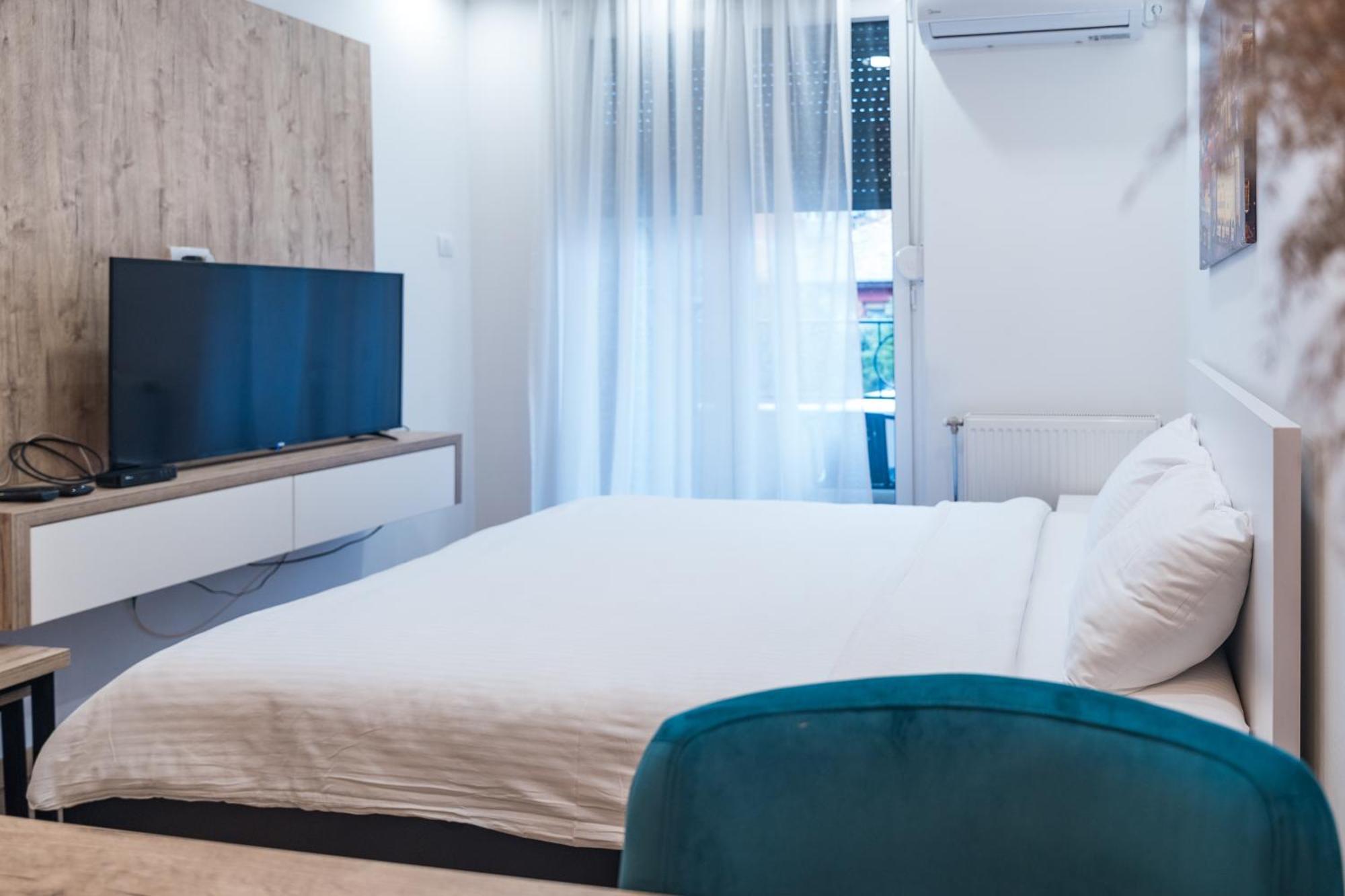 נובי סאד Daisy Resort מראה חיצוני תמונה